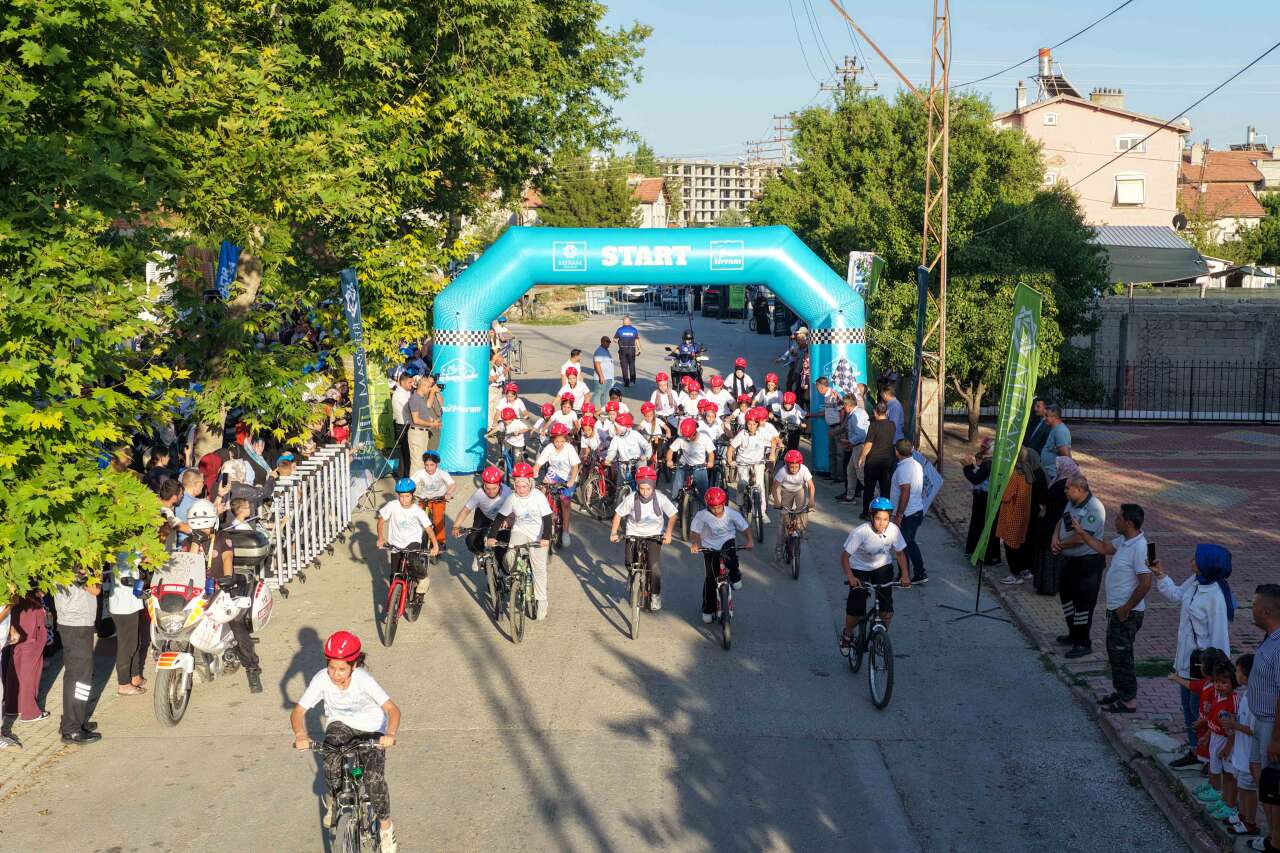 Konya Meram'da mahalleleri çocukların bisiklet heyecanı sardı 1